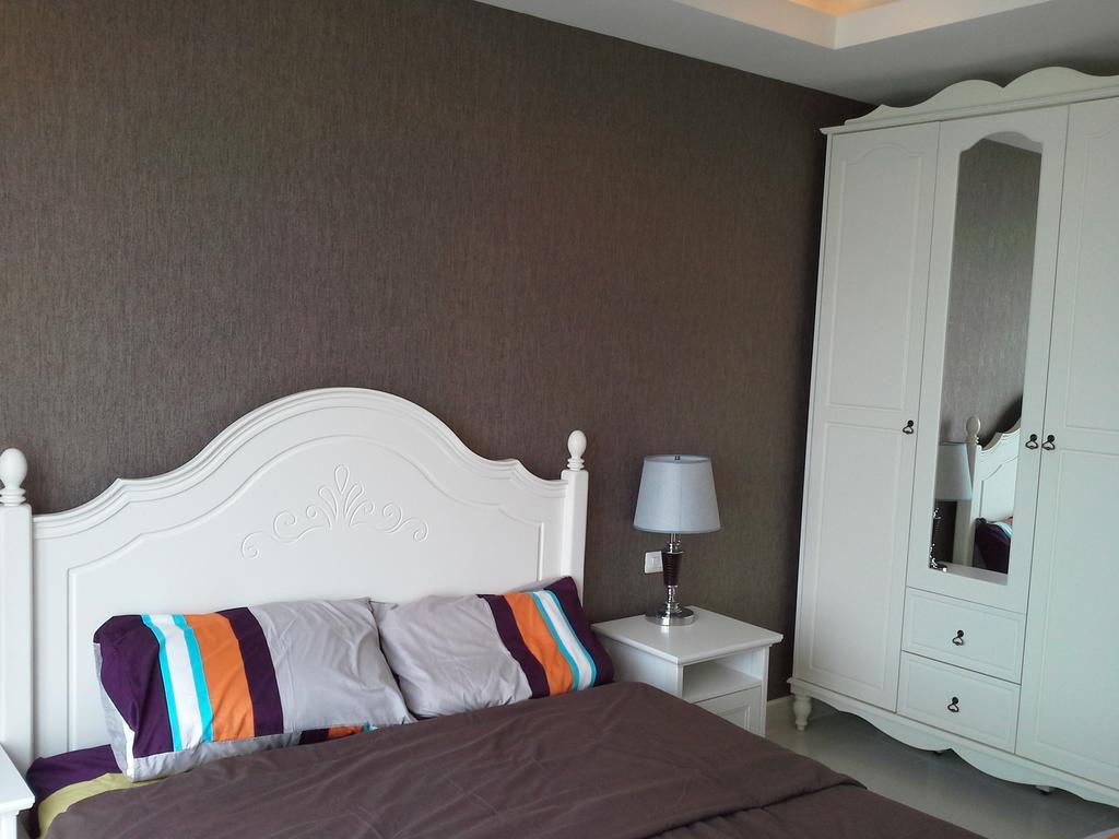 Cosy Beach View Apartments Pattaya Extérieur photo