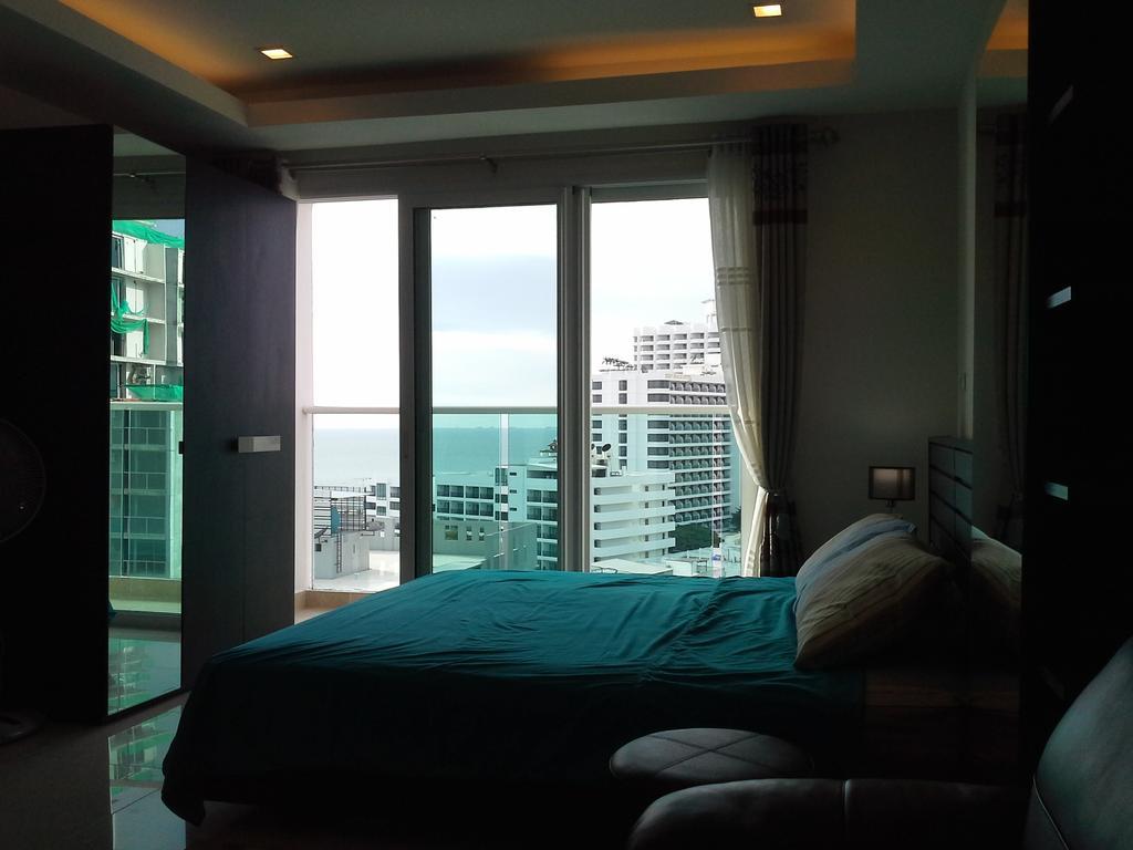 Cosy Beach View Apartments Pattaya Extérieur photo