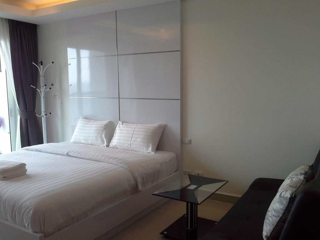 Cosy Beach View Apartments Pattaya Extérieur photo