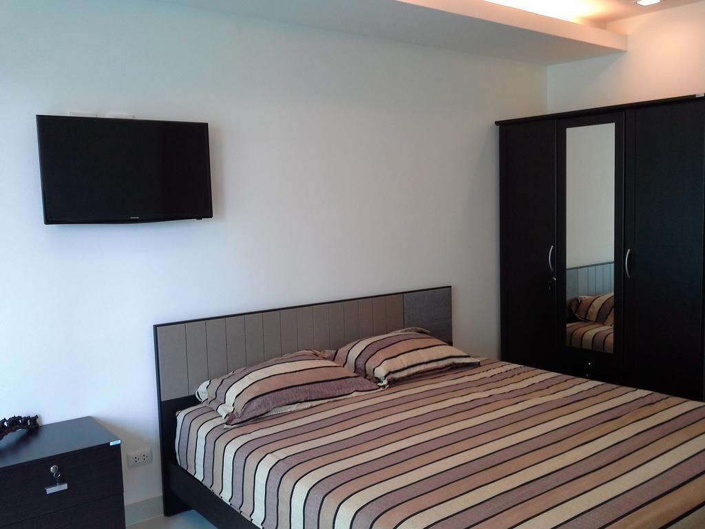 Cosy Beach View Apartments Pattaya Extérieur photo